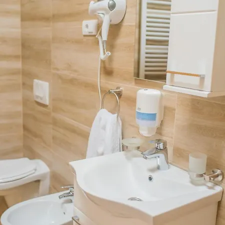 Uzicki Vandrarhem Užice